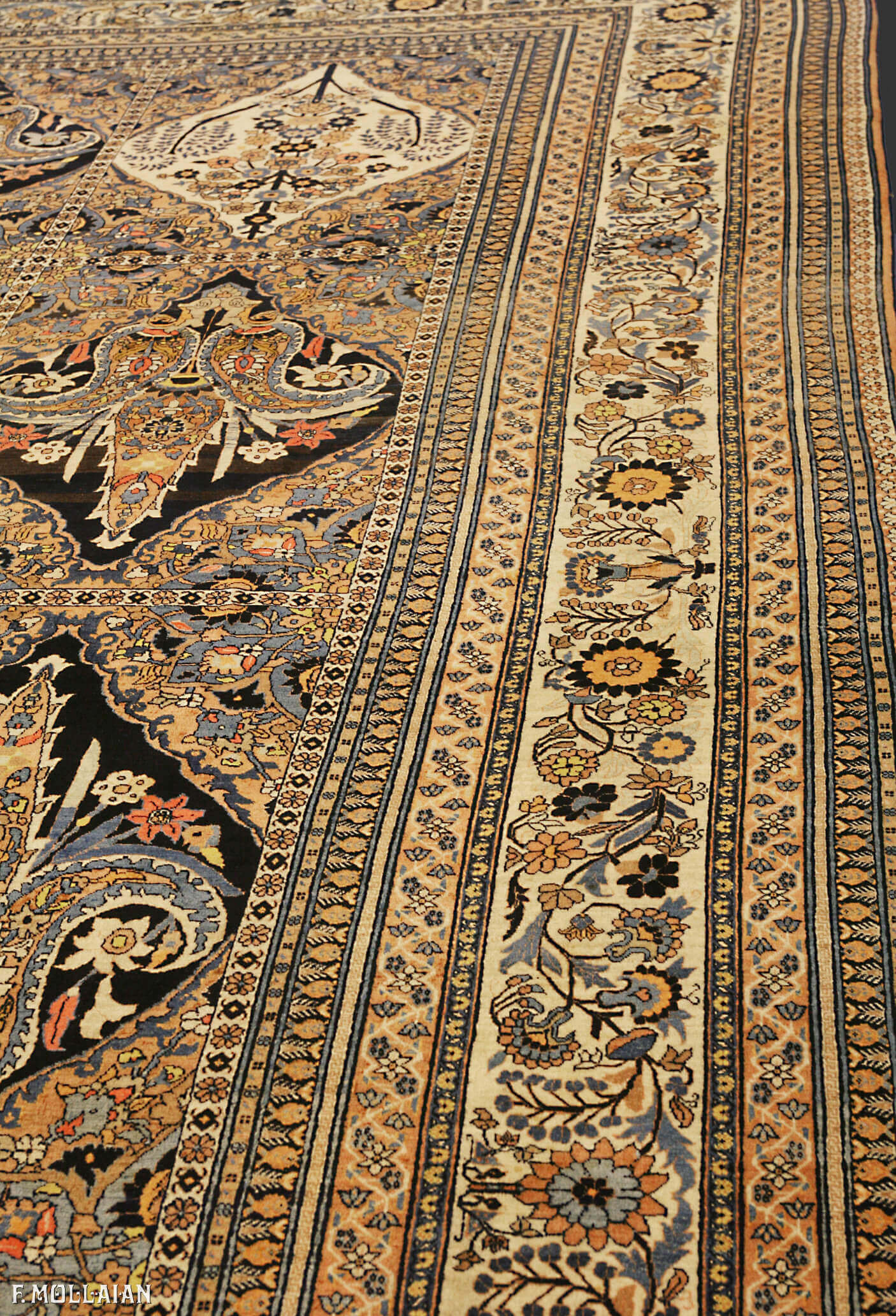 A Larg Antique Persian Tabriz Hadji Djalili Carpet n°:20541709